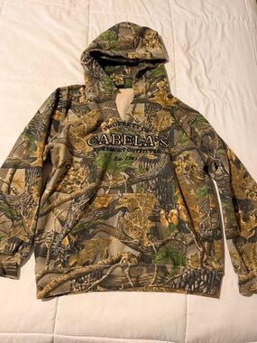 Cabela's Realtree Camo Hoodie with Green and Gold Accents
